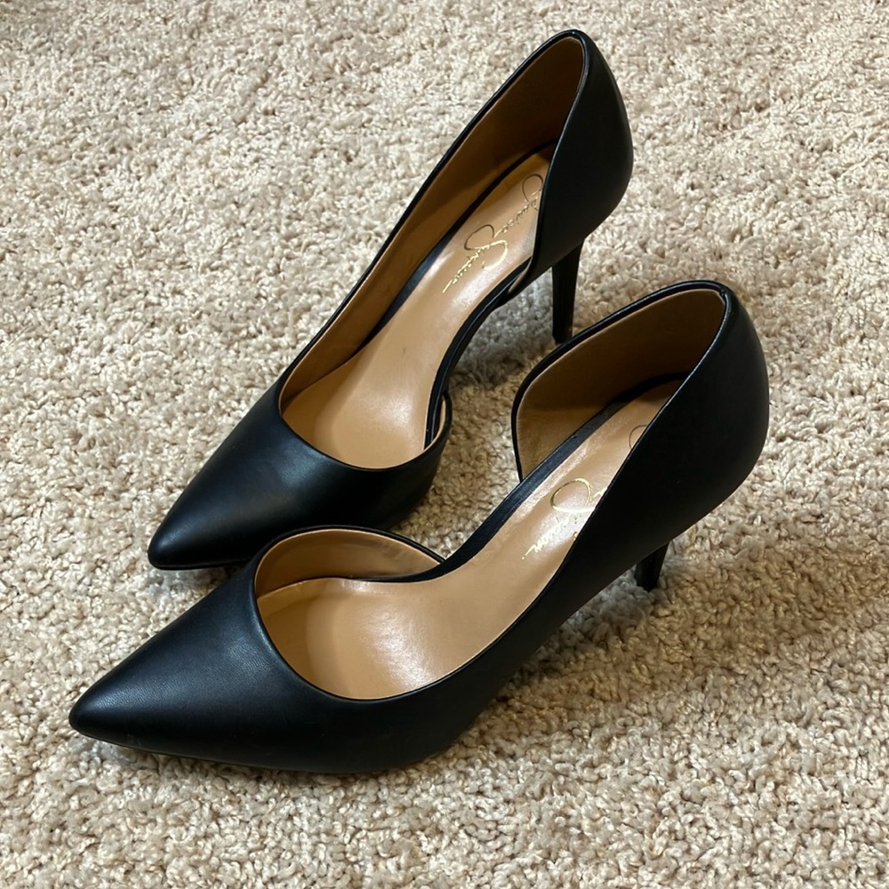 Jessica Simpson Black Pointed-Toe D'Orsay Pumps